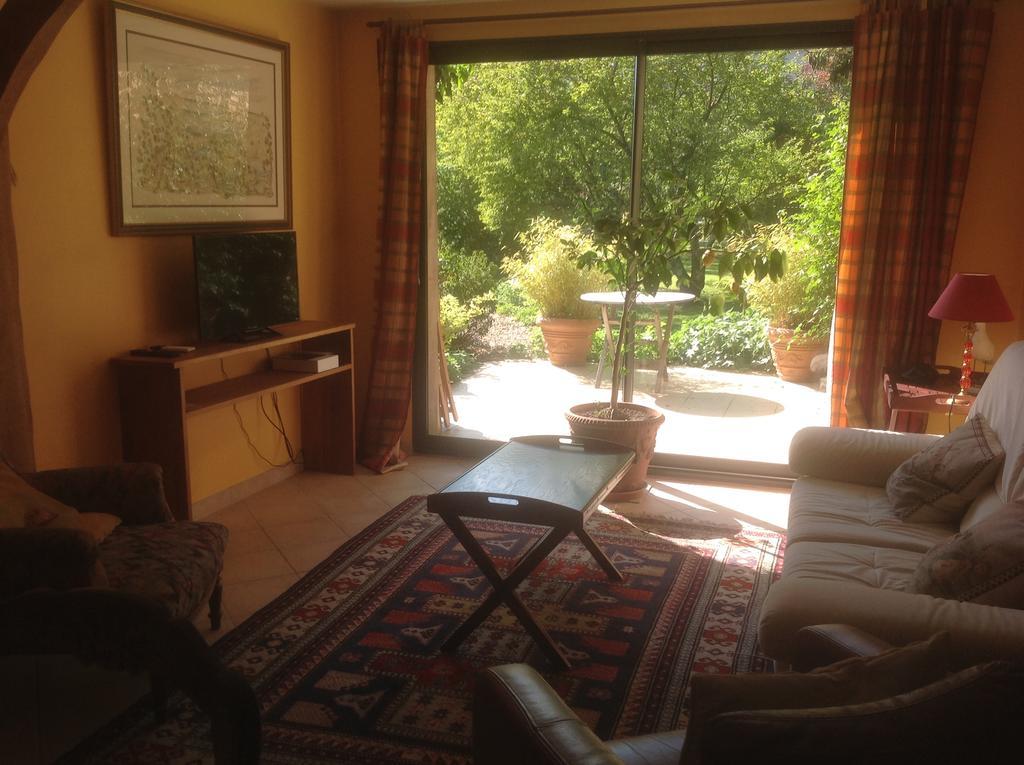 Au Fond Du Jardin Maison D'Hotes Saint-Saëns エクステリア 写真