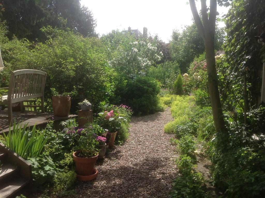 Au Fond Du Jardin Maison D'Hotes Saint-Saëns エクステリア 写真
